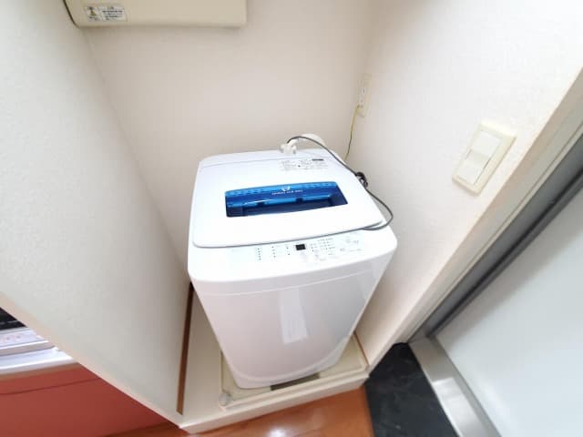 Room image 11