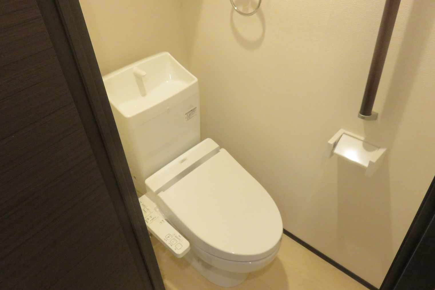 Room image 11