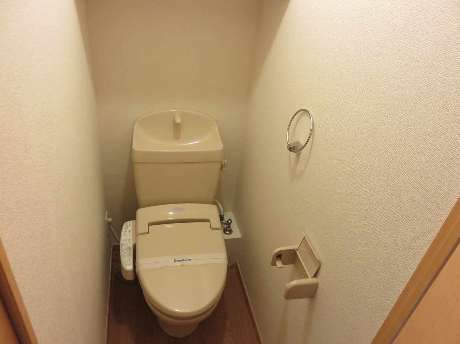 Room image 8