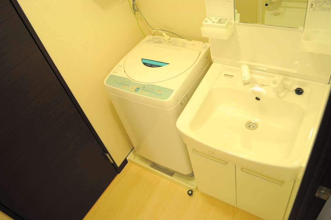 Room image 16