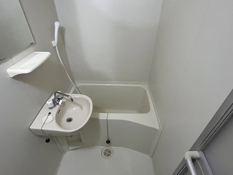 Room image 8