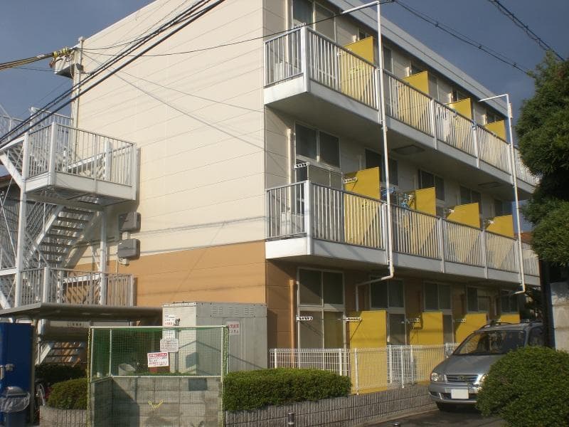 Main exterior of leopalace KKS Nakamiya