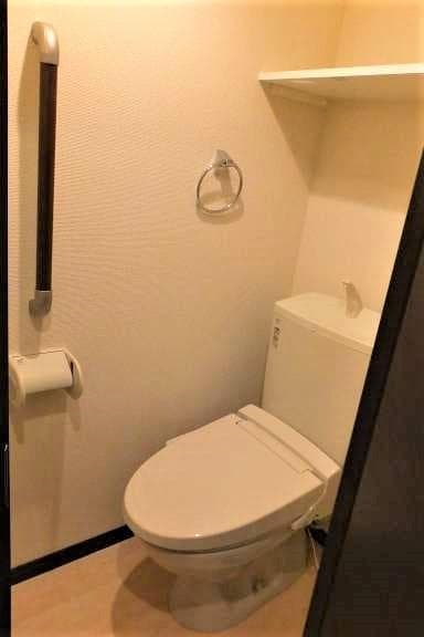 Room image 10