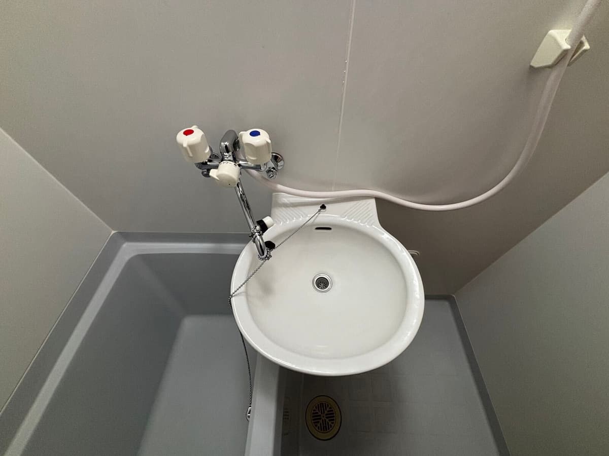 Room image 8