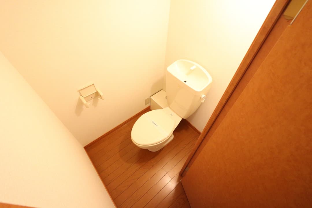 Room image 12