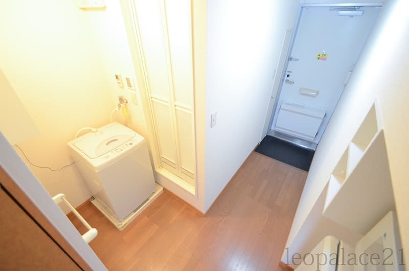Room image 9
