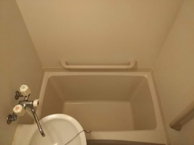 Room image 11