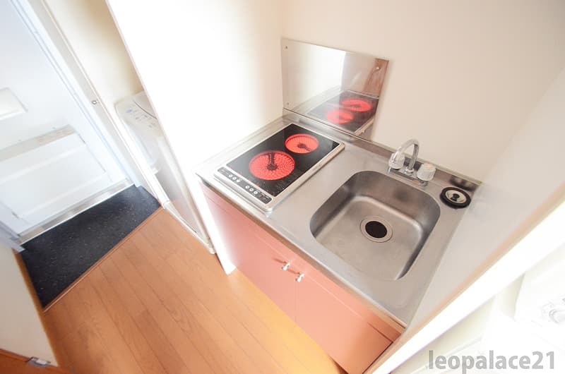 Room image 9