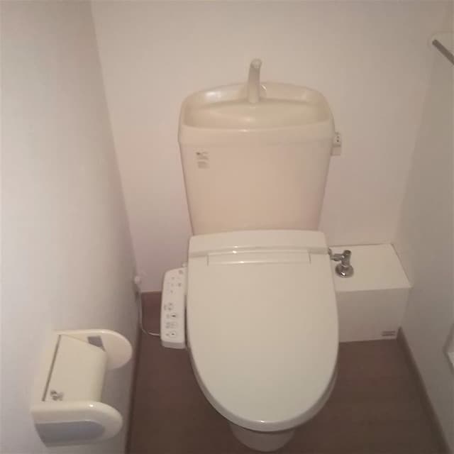 Room image 13