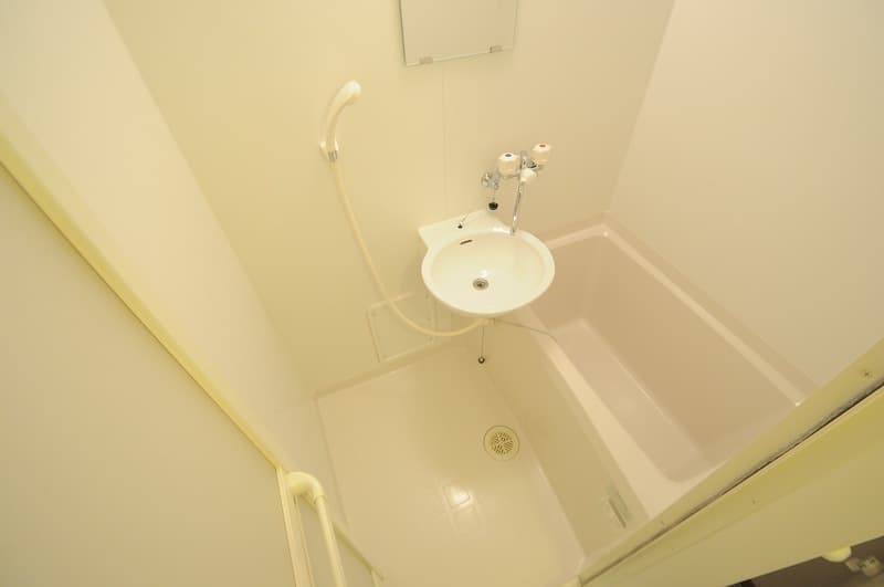 Room image 9