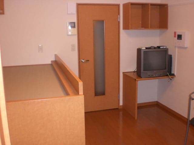 Room image 13