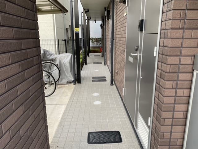Room image 11