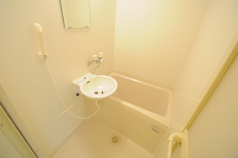 Room image 9