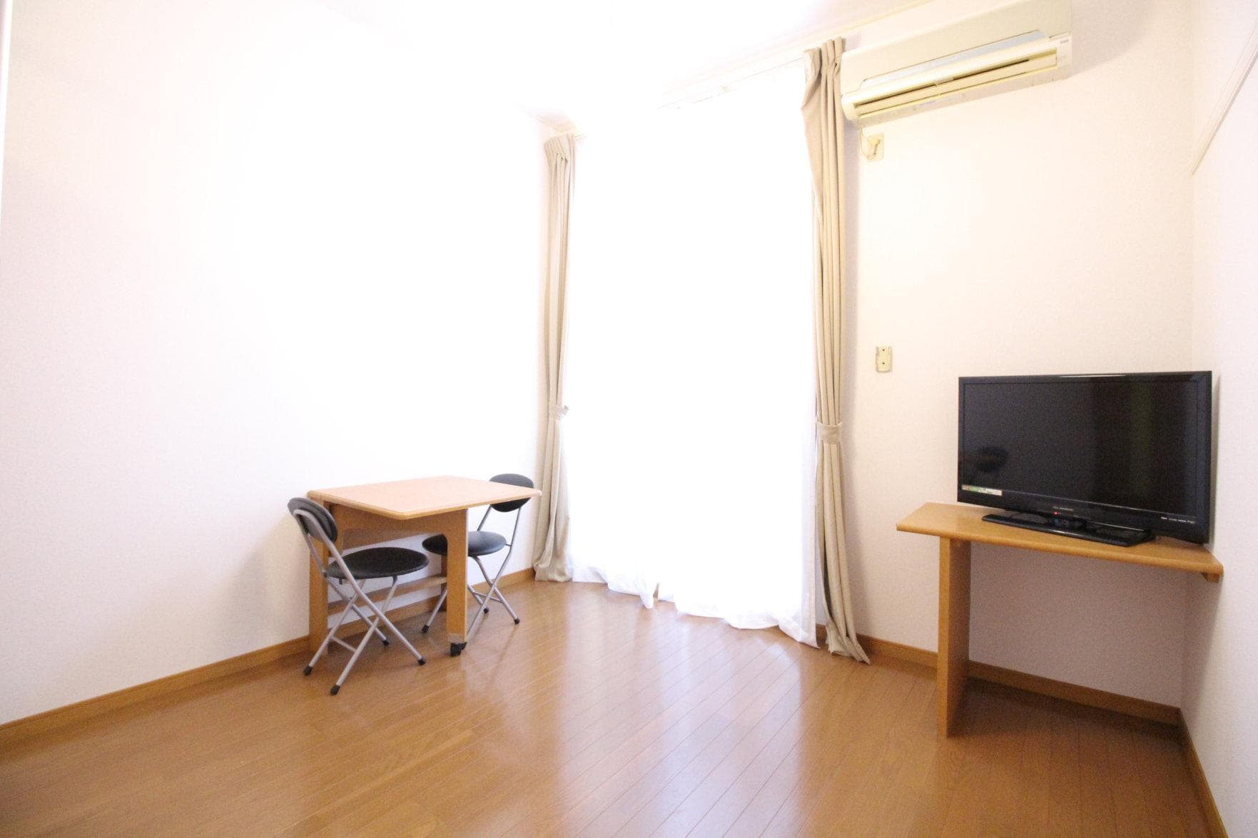 Preview interior of leopalace Nadeshikoso