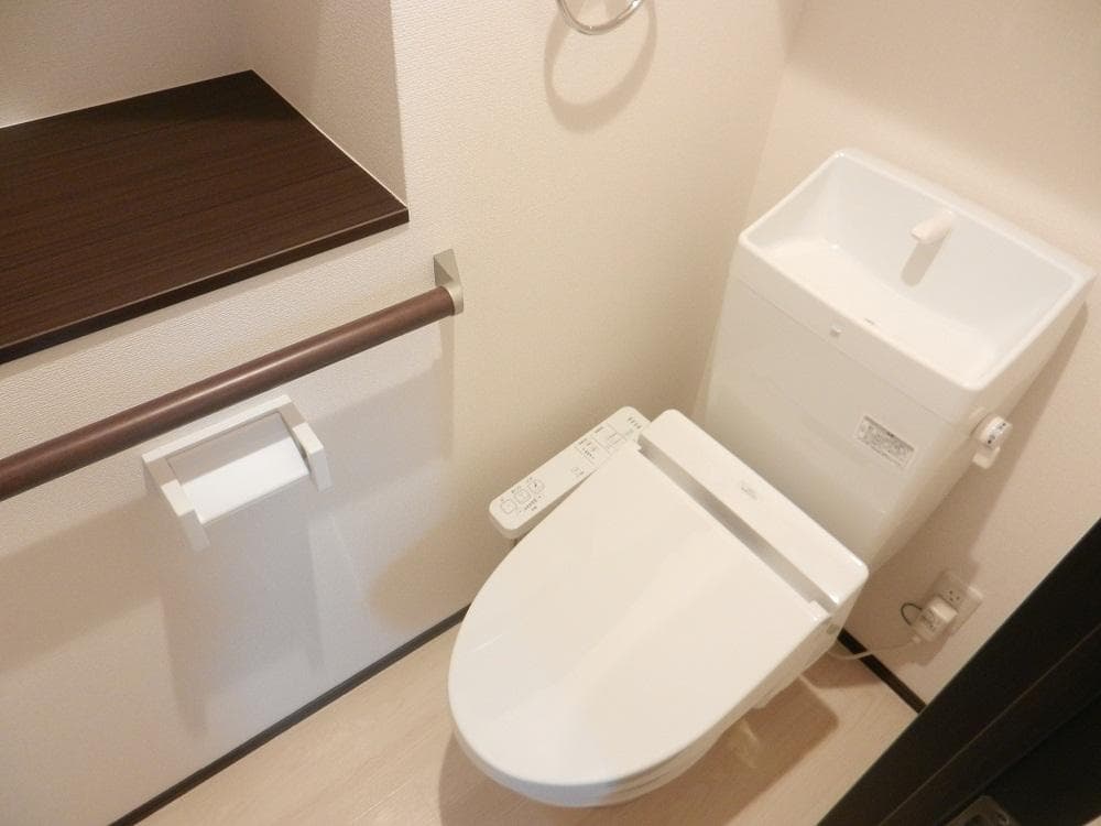 Room image 12