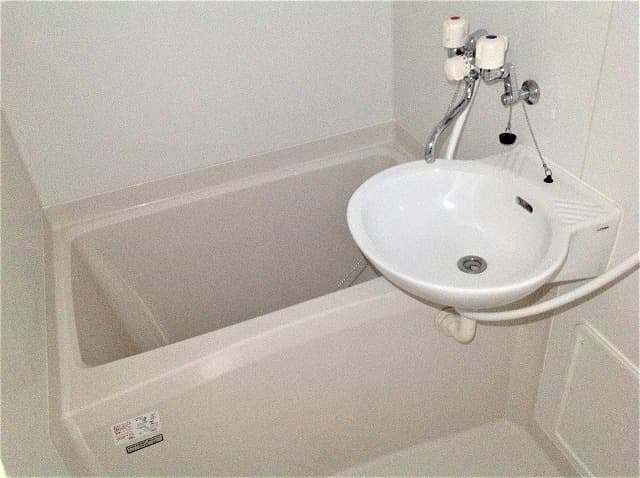 Room image 13