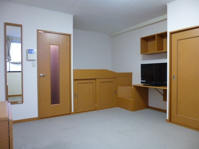 Room image 13