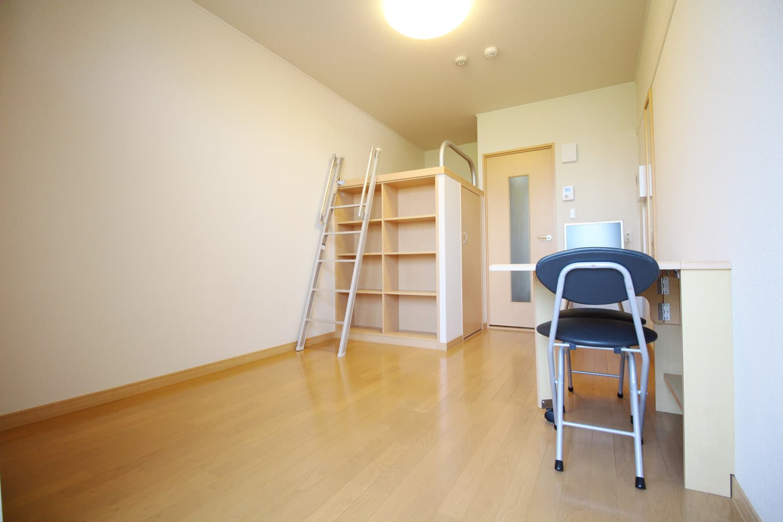 Room image 9