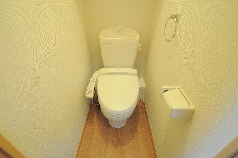 Room image 9