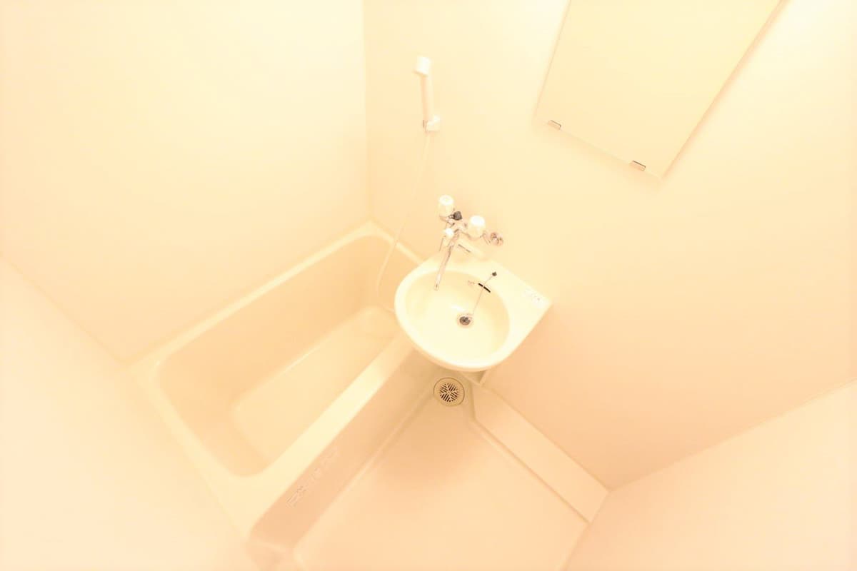 Room image 13