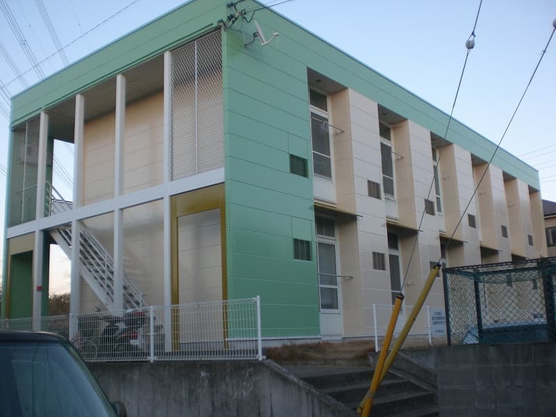 Main exterior of leopalace Kamiiida