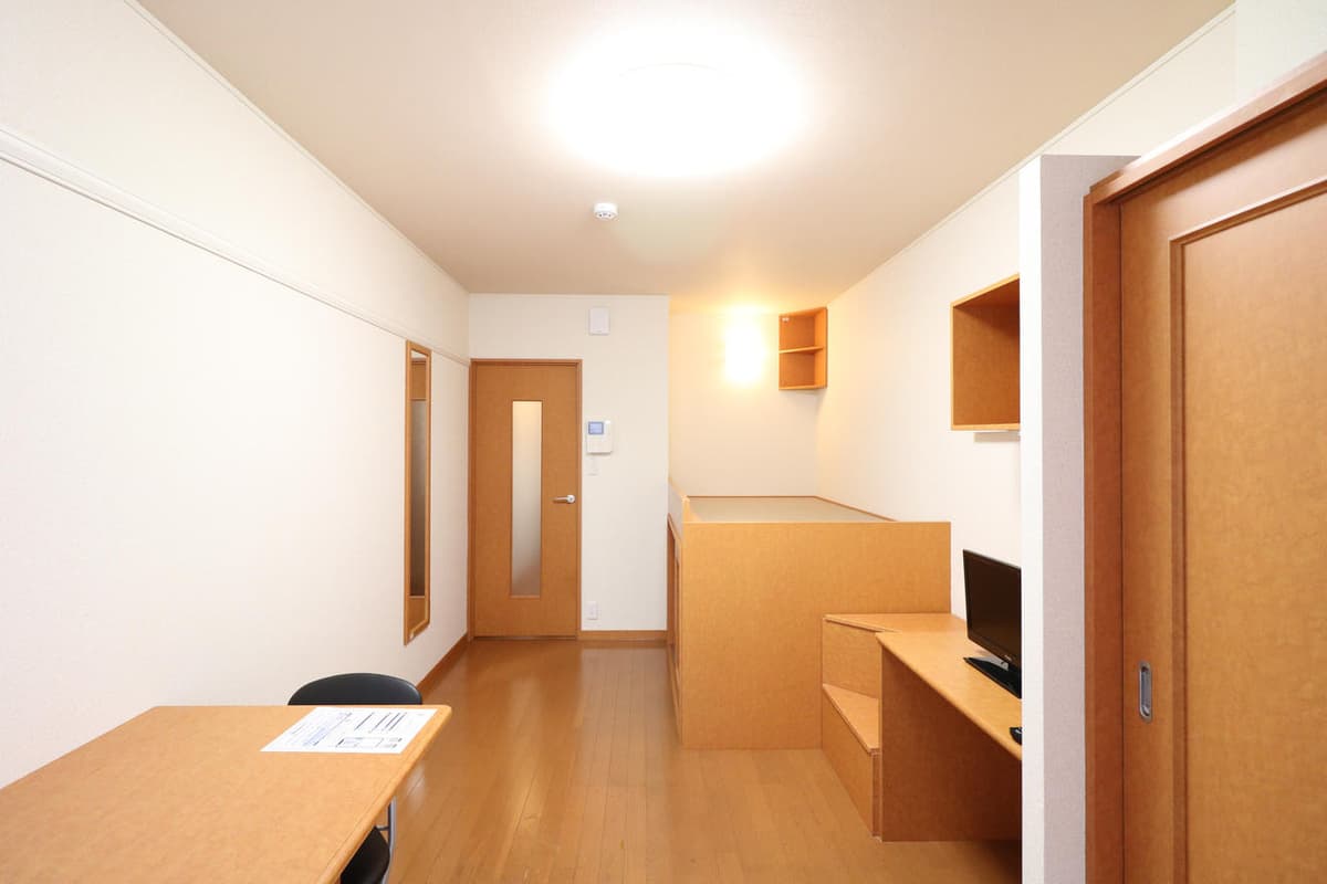 Room image 12
