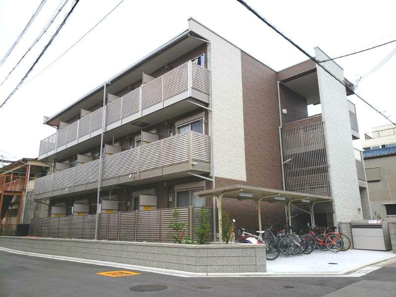 Main exterior of MIRANDA Verde