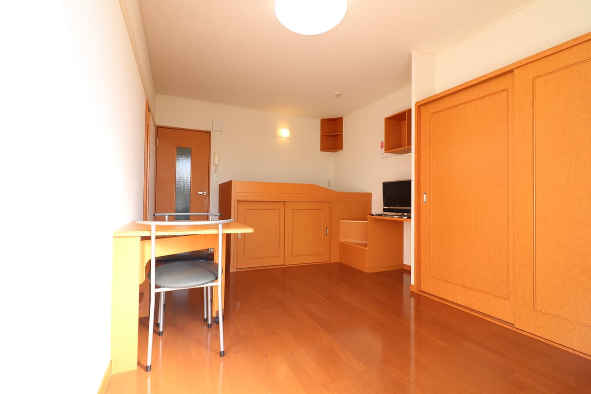 Room image 9