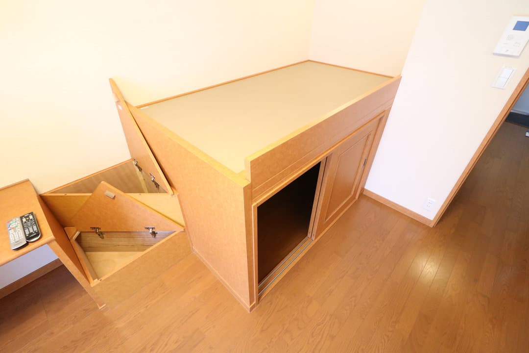 Room image 8