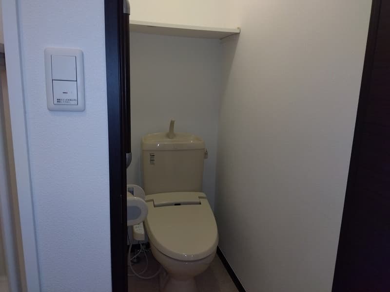 Room image 8