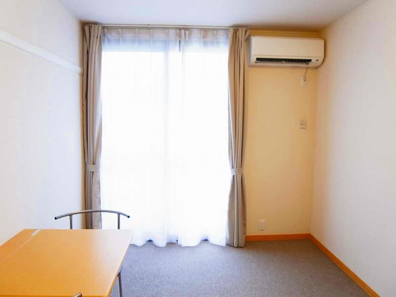 Room image 16