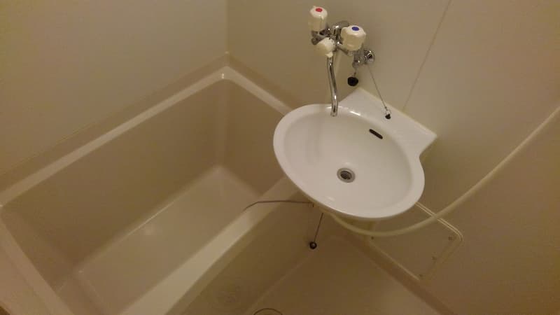 Room image 16