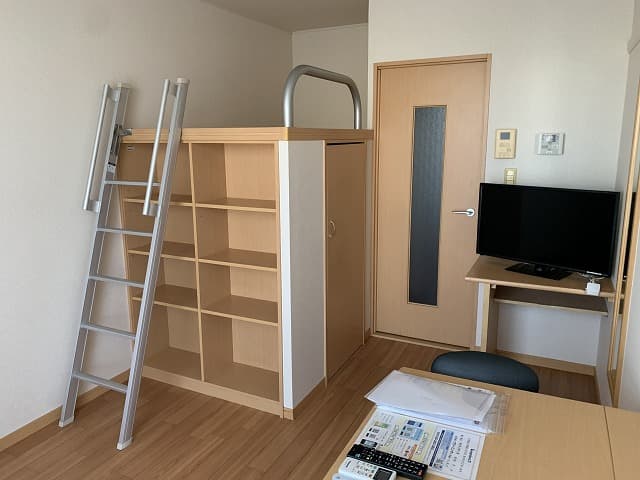 Room image 10