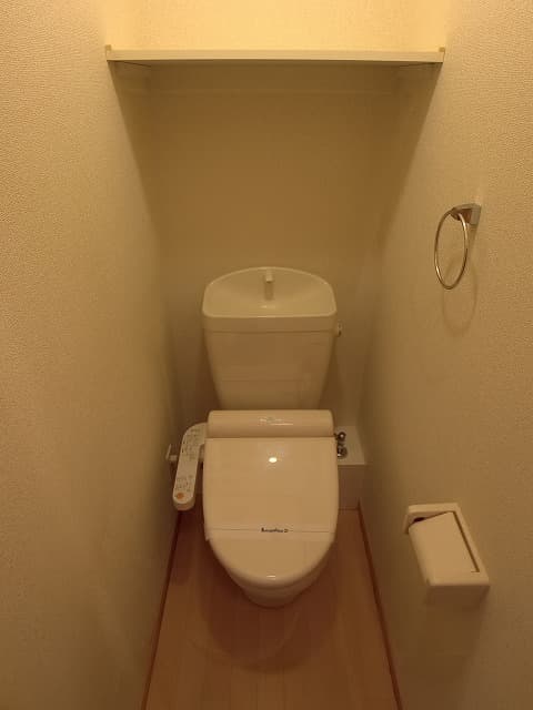 Room image 10
