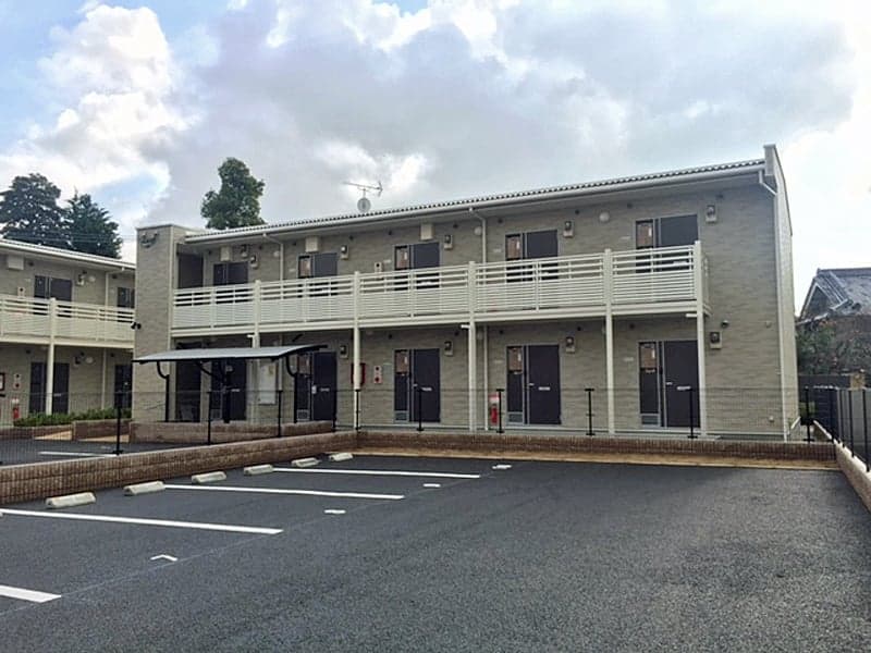 Main exterior of LEONEXT CREA Minamikan