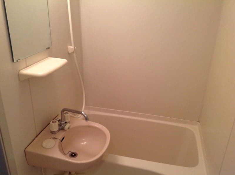 Room image 8