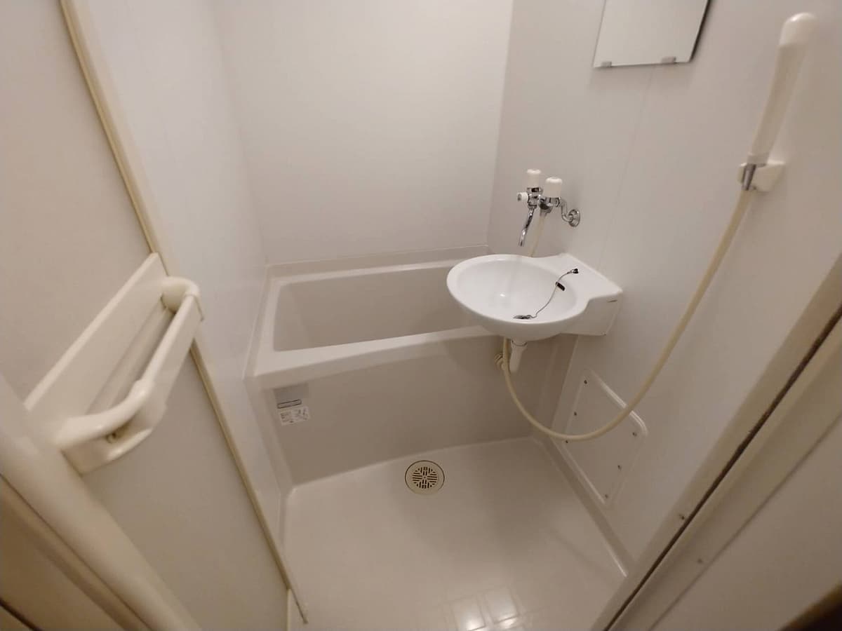 Room image 9