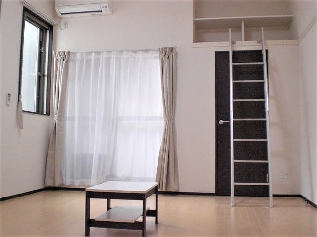 Room image 9