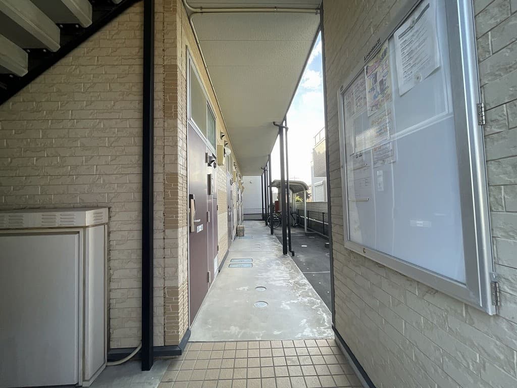 Room image 13