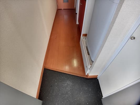 Room image 11