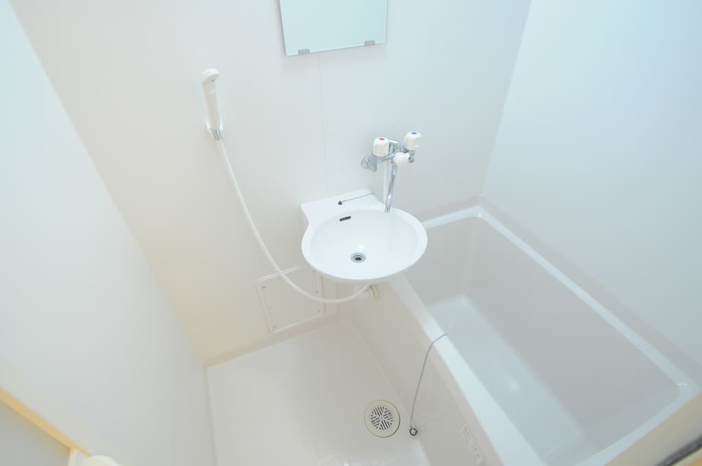 Room image 9