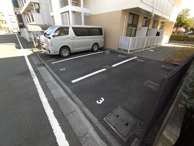 Room image 15