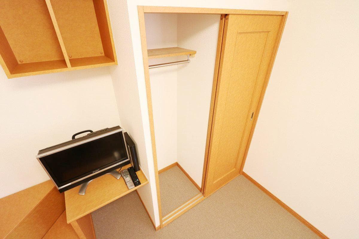 Room image 9