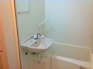 Room image 16