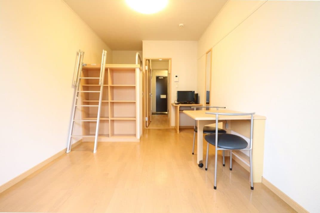 Room image 9