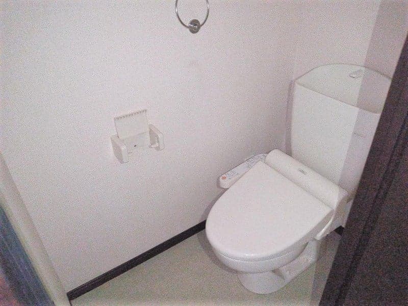 Room image 8