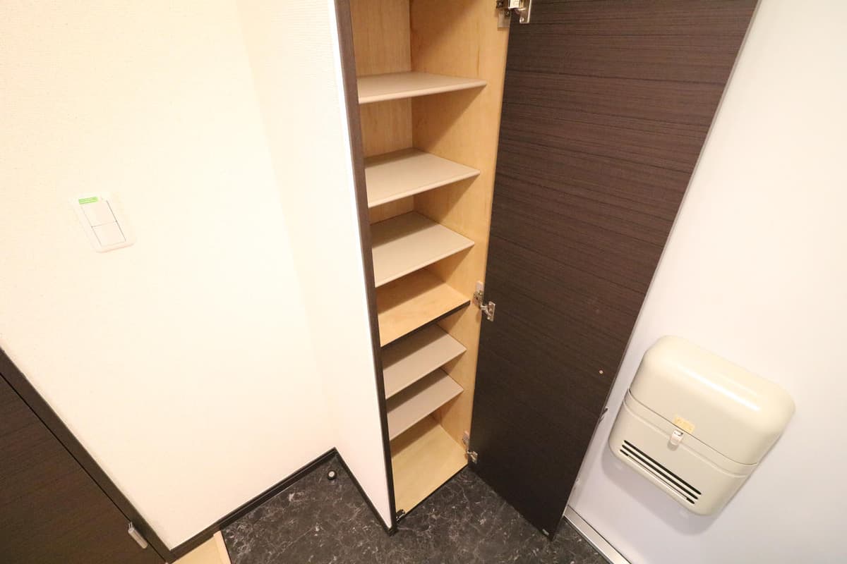 Room image 11