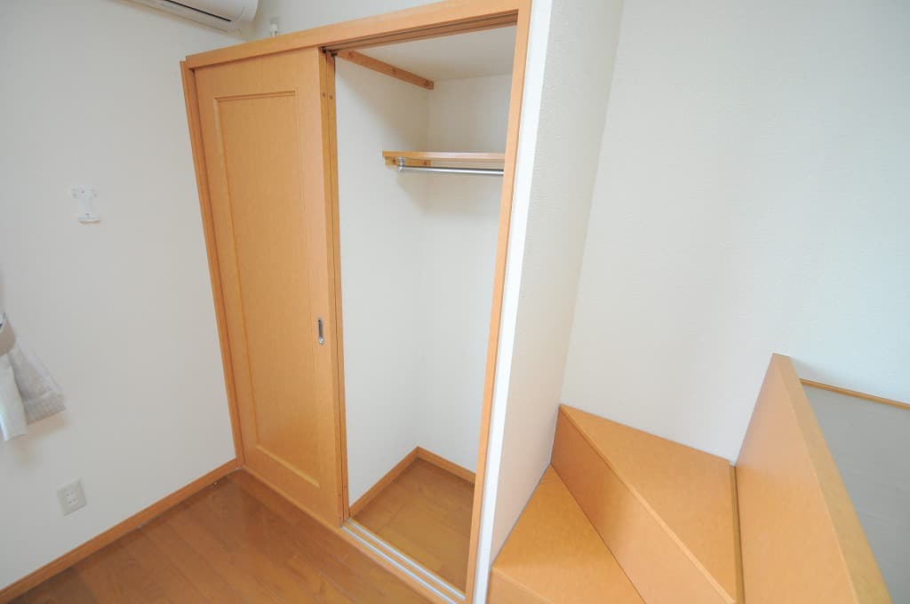 Room image 16