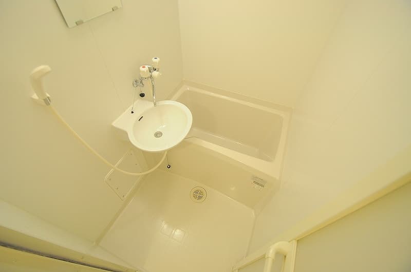 Room image 10