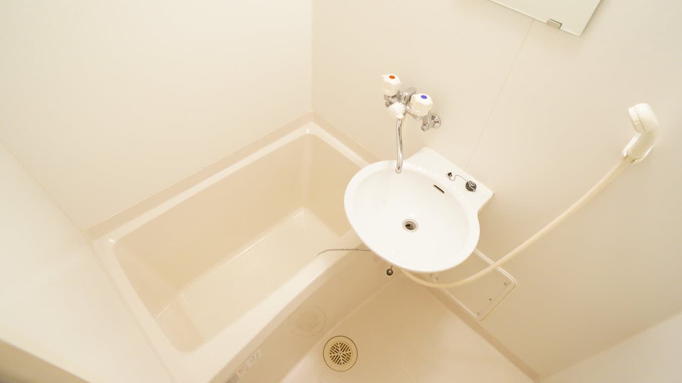 Room image 8